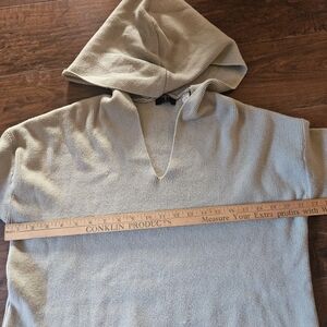 Womens Tahari Hooded Sweater Sz Med Sage Green   A